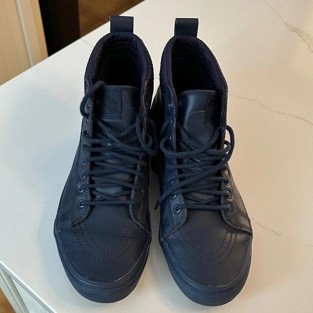 Vans Navy High-Top MTE Sneakers - Picture 4 of 7